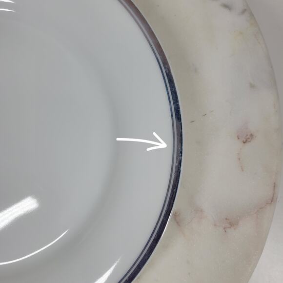 Williams Sonoma Open Kitchen Plate 9" Blue Gold Rim Salad Dinnerware - Picture 11 of 15